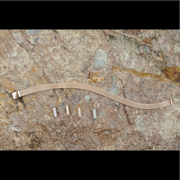 Pandora rose gold Reflexions bracelet set with 4 clasps and opener. - Picture 7 of 12